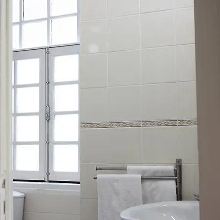 Charming In Alfama - Se11 *